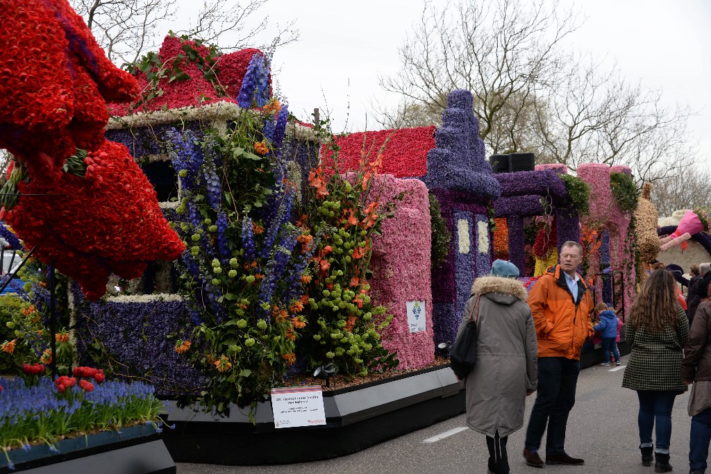 ../Images/Bloemencorso Noordwijkerhout 069.jpg